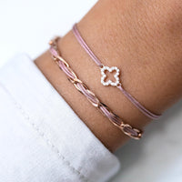 Armband Set Rosa-Braun am Handgelenk: Unico Armband und Kleeblatt-Armband mit Zirkonia aus 925 Sterling Silber rosé vergoldet