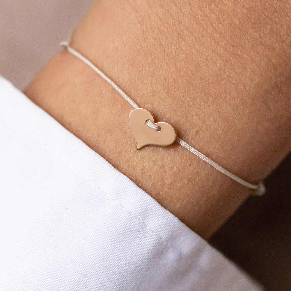 Herz Armband Nahaufnahme Liebe Momentoss Wien
